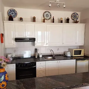 Tabaybas E31, Two Bed Apartment Puerto del Carmen (Lanzarote)